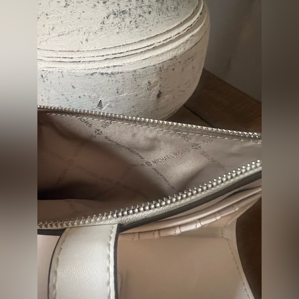 Michael Kors Denim Wristlet (NWT) - Picture 9 of 11